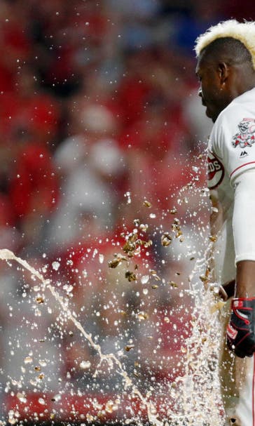 Wild finish: Puig, Iglesias combine to walk it off for Reds in 5-4 win over Brewers